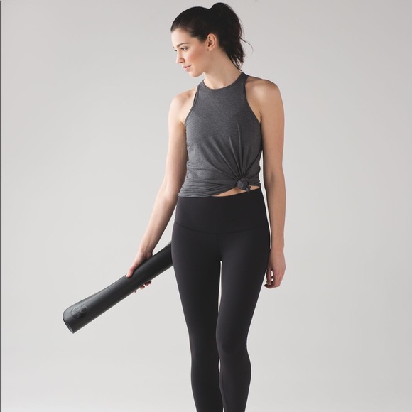 lululemon Trapeze Twist Tank - Picture 5 of 8